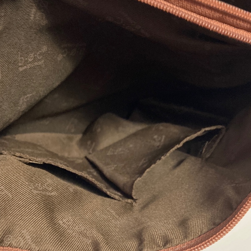 b.o.c Born Concepts Crossbody 3-Tone Purse - Picture 11 of 16